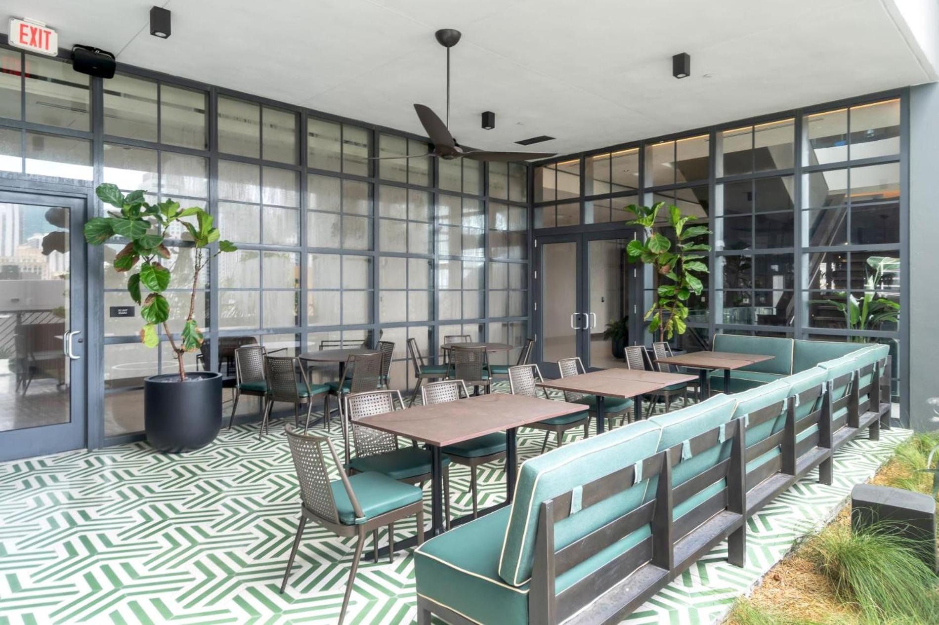 Appartamento Modern 1br With Breathtaking Views Heart Of Downtown *