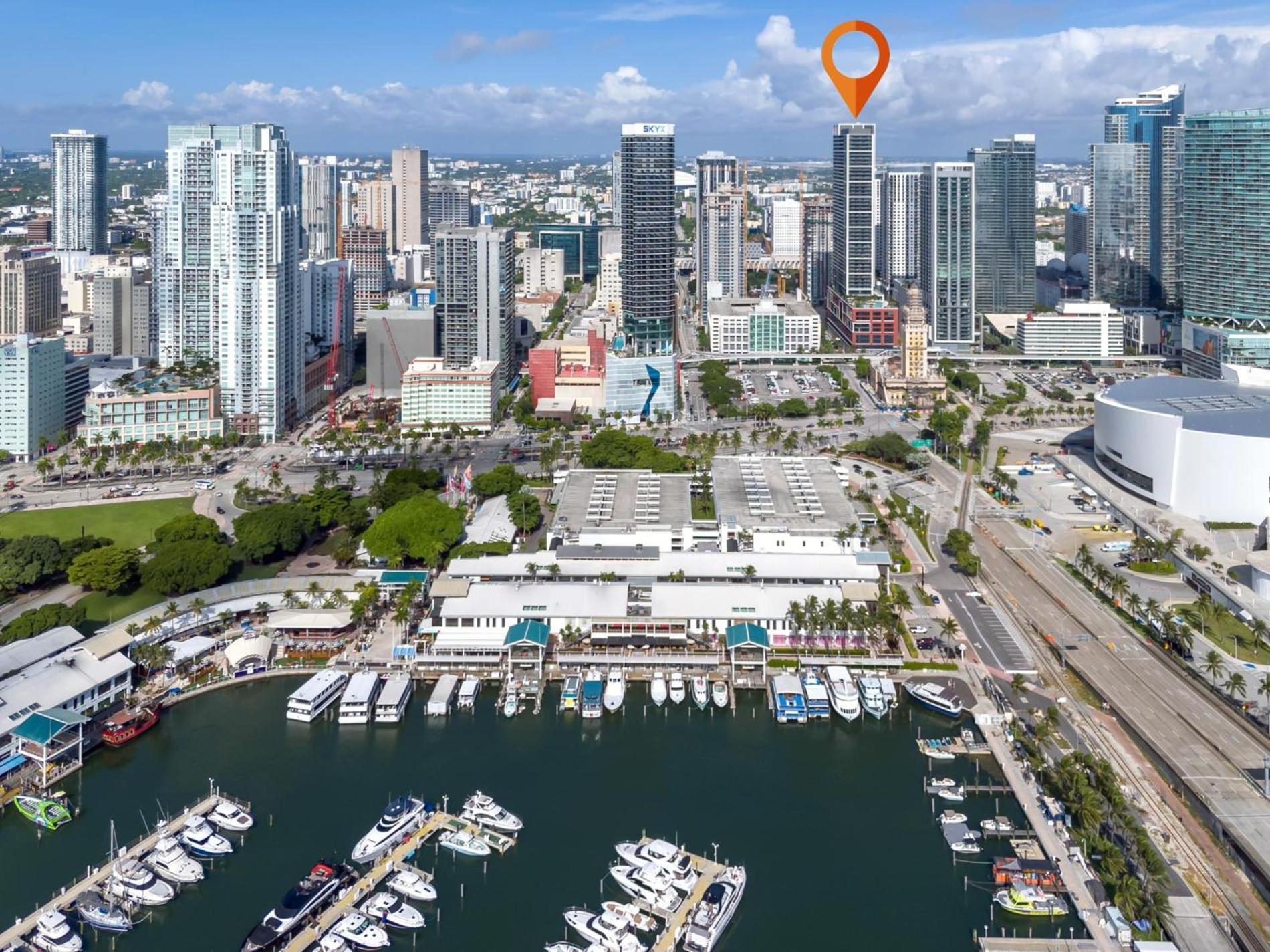 Modern 1br With Breathtaking Views Heart Of Downtown Appartamento