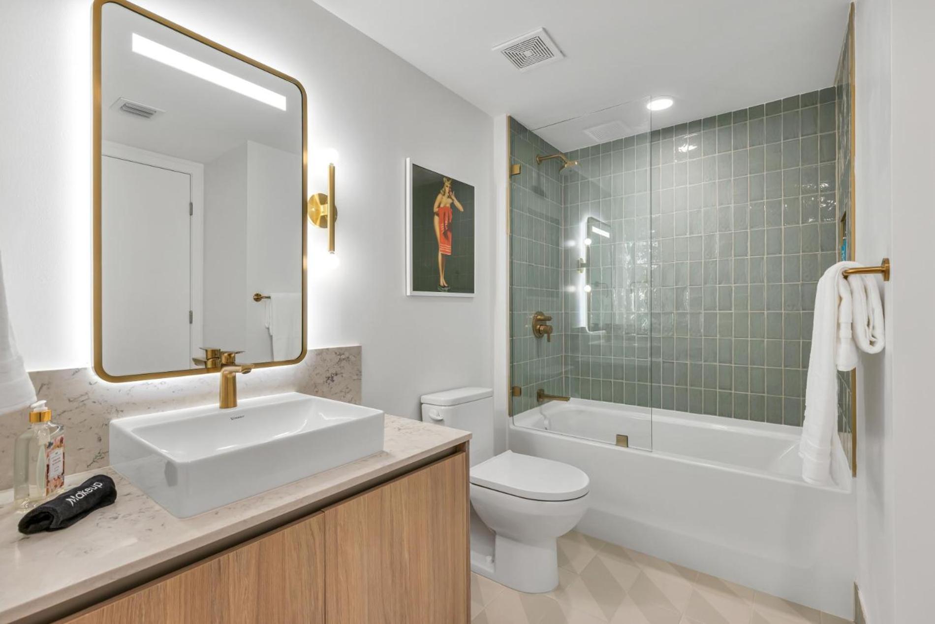 Appartamento Modern 1br With Breathtaking Views Heart Of Downtown *